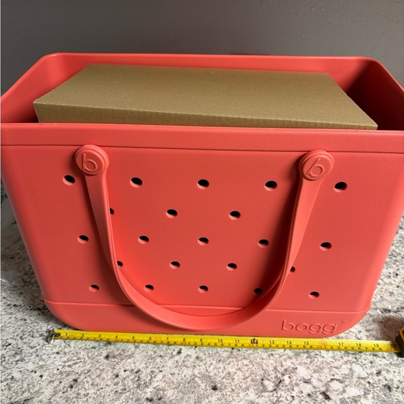 BOGG BAG Coral Tote Set with Perforated Design - Picture 8 of 14